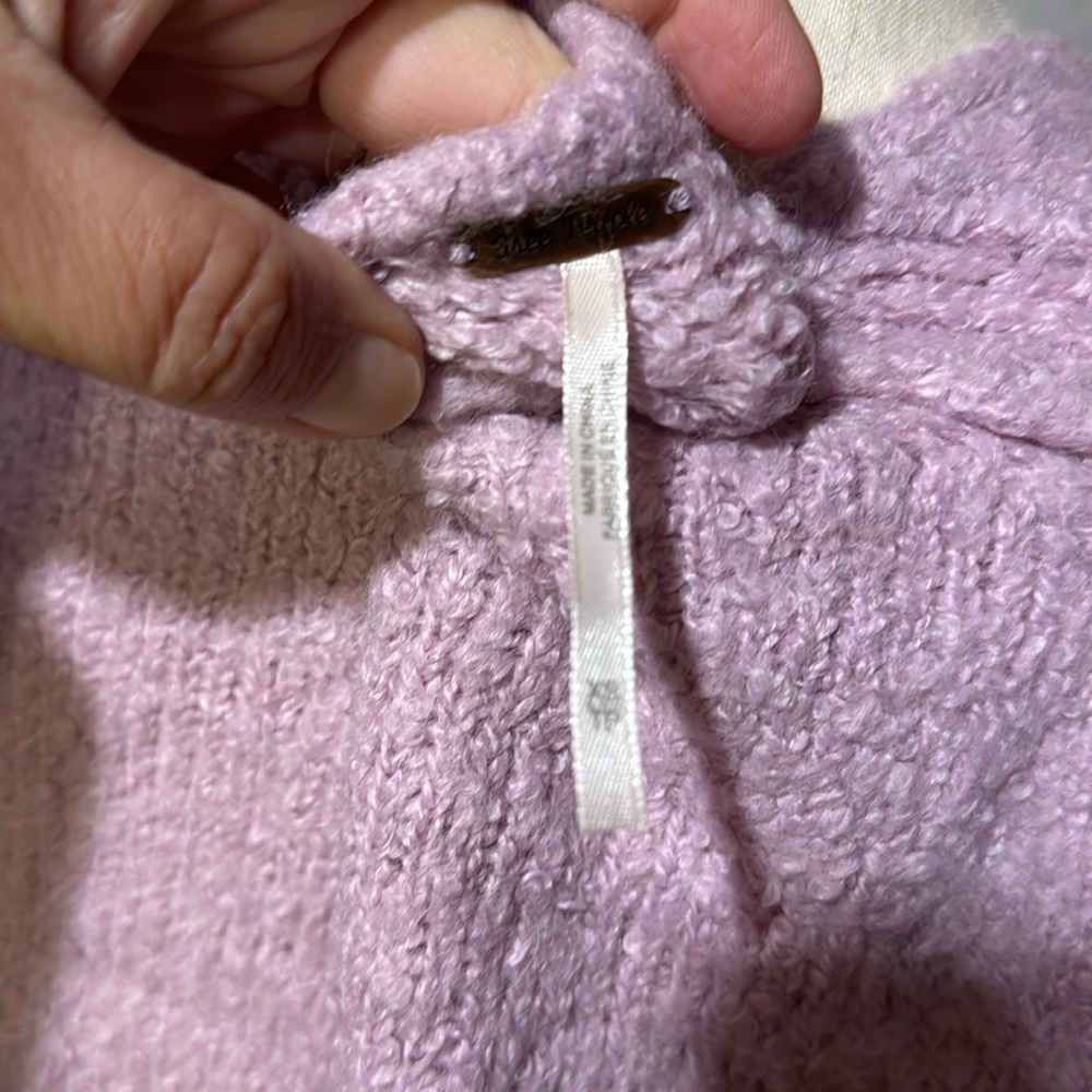 Free People Super Soft XS Pink V Neck Sweater - Picture 4 of 4